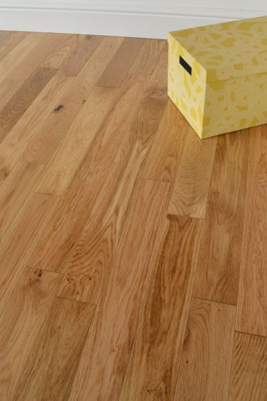 Langden Solid Natural Oak Lacquered 83mm x 18mm Wood Flooring