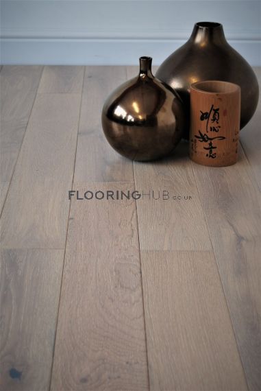 Hyndburn Engineered White Oak Brushed and Lacquered 120mm x 18/5mm Wood Flooring
