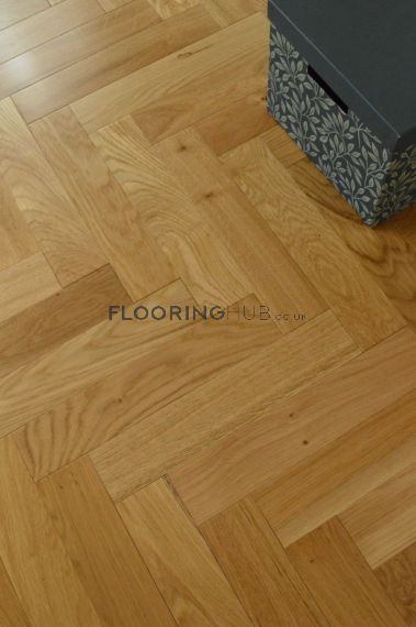 Shrawley  Engineered Natural Oak Lacquered 70mm x 11/4mm Parquet Wood Flooring