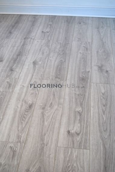 Vivante 7mm Light Grey Oak Laminate Flooring